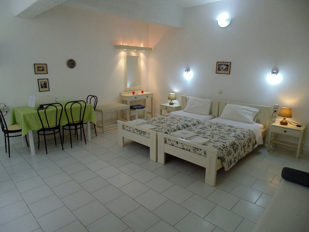 Terpsichori Villa And Apartments Kalamaki Extérieur photo