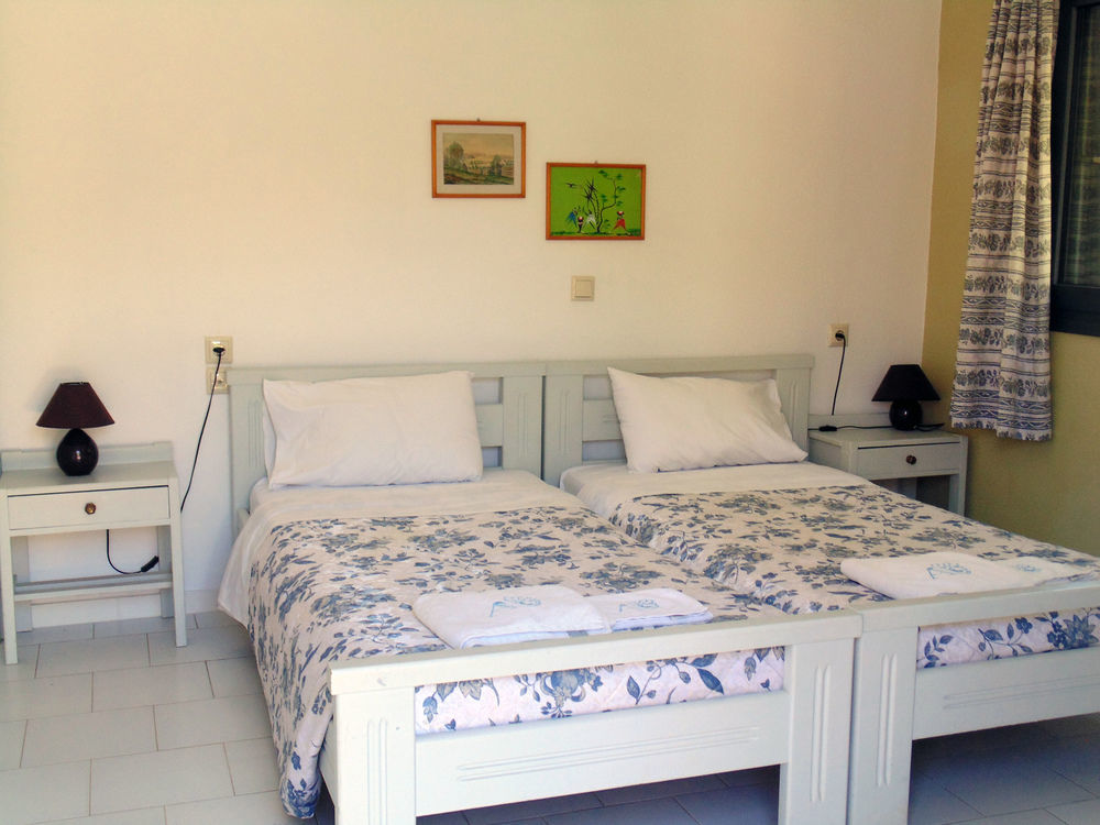 Terpsichori Villa And Apartments Kalamaki Extérieur photo