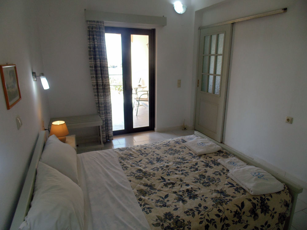 Terpsichori Villa And Apartments Kalamaki Extérieur photo